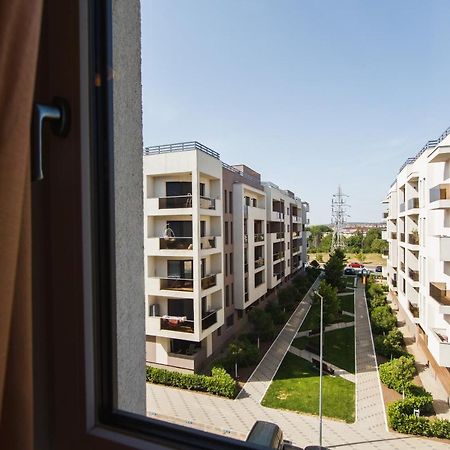 Romantic Getaway At West Residence Oradea Exterior foto