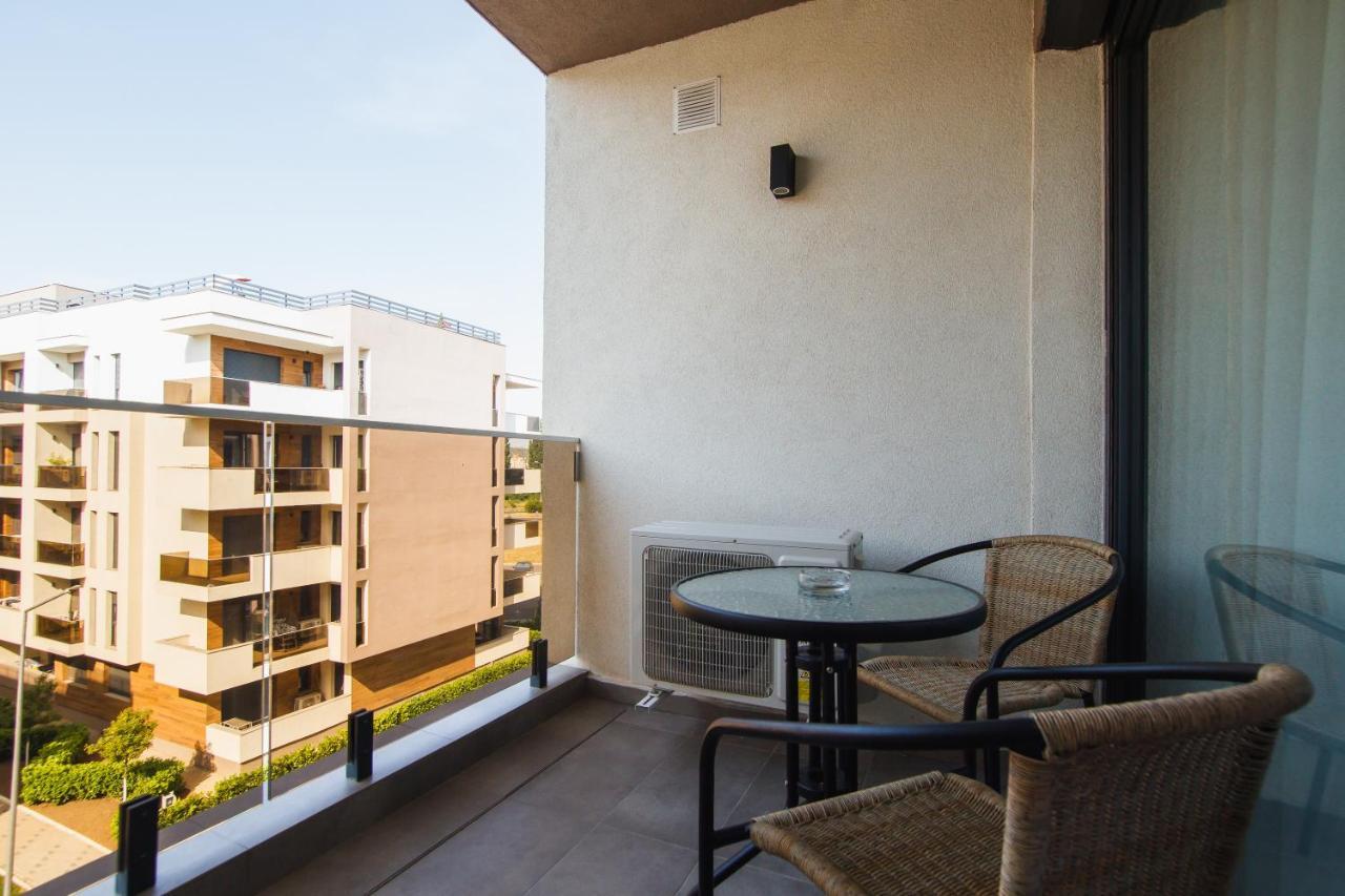 Romantic Getaway At West Residence Oradea Exterior foto