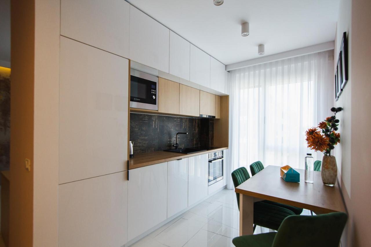 Romantic Getaway At West Residence Oradea Exterior foto