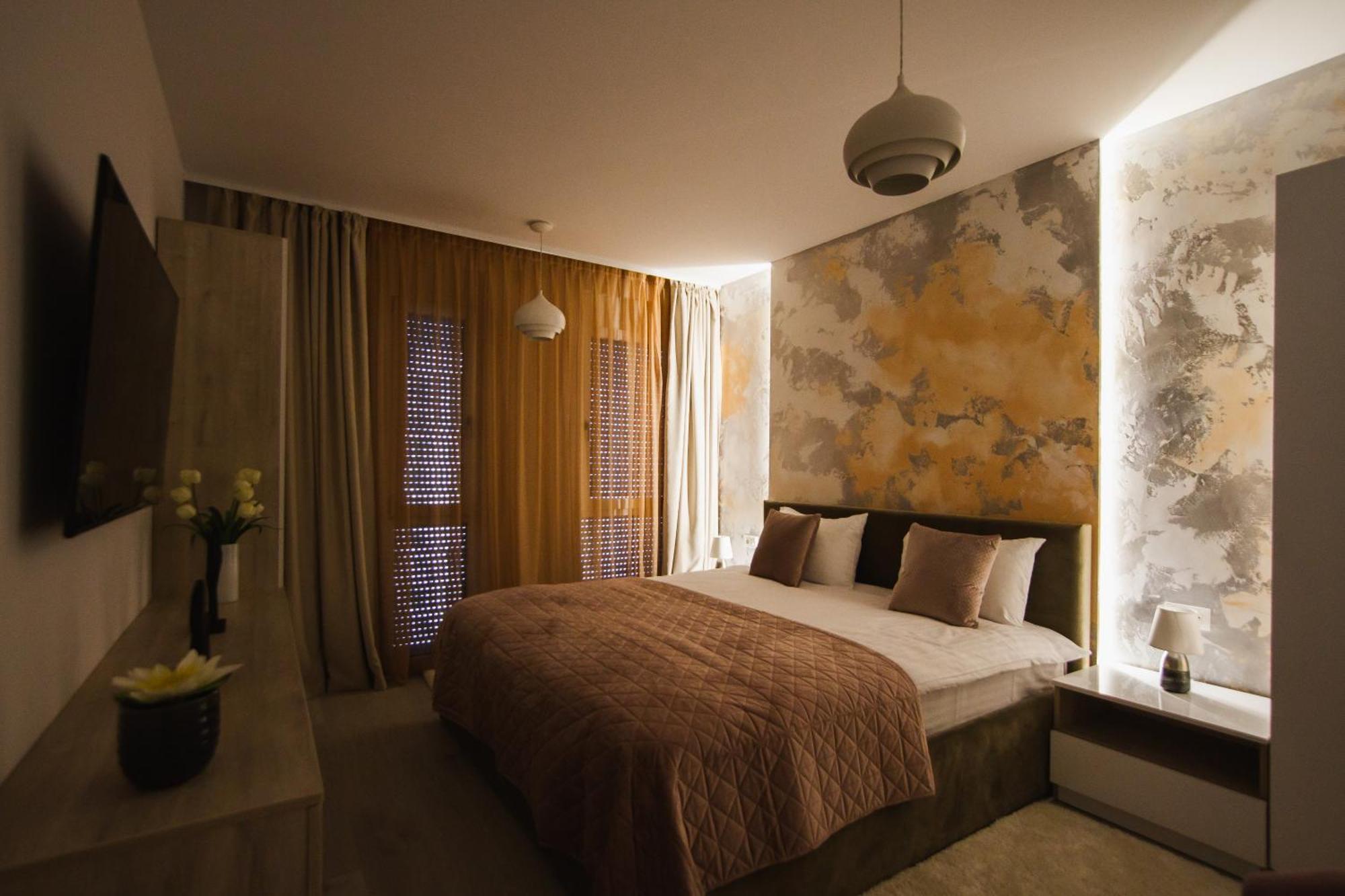 Romantic Getaway At West Residence Oradea Exterior foto